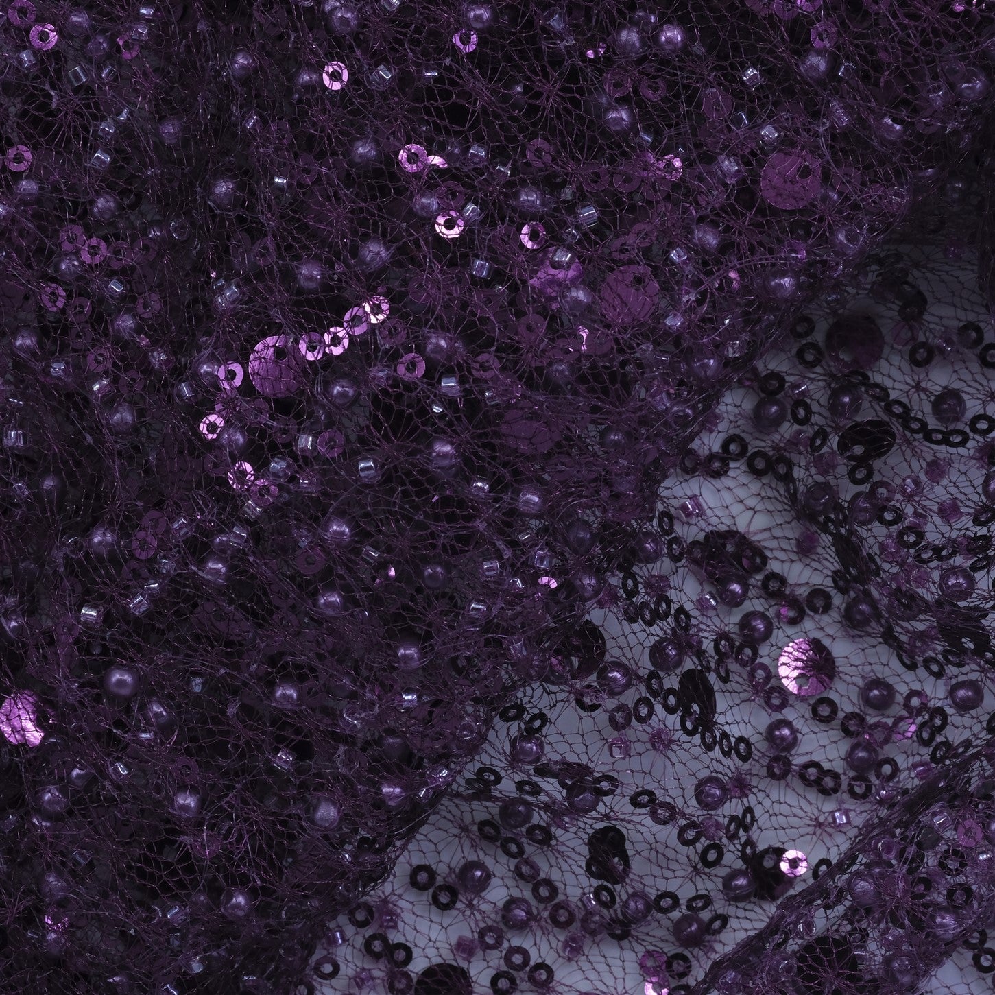 PAYETLİ İNCİ VE KESME BONCUKLU ÖRÜMCEK FİLE TÜL KUMAŞ