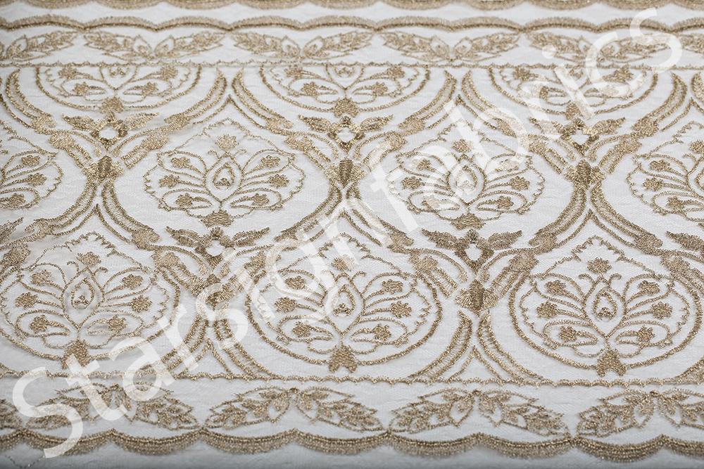 Dekoratif Süslemeli Simetrik Nakışlı Kumaş