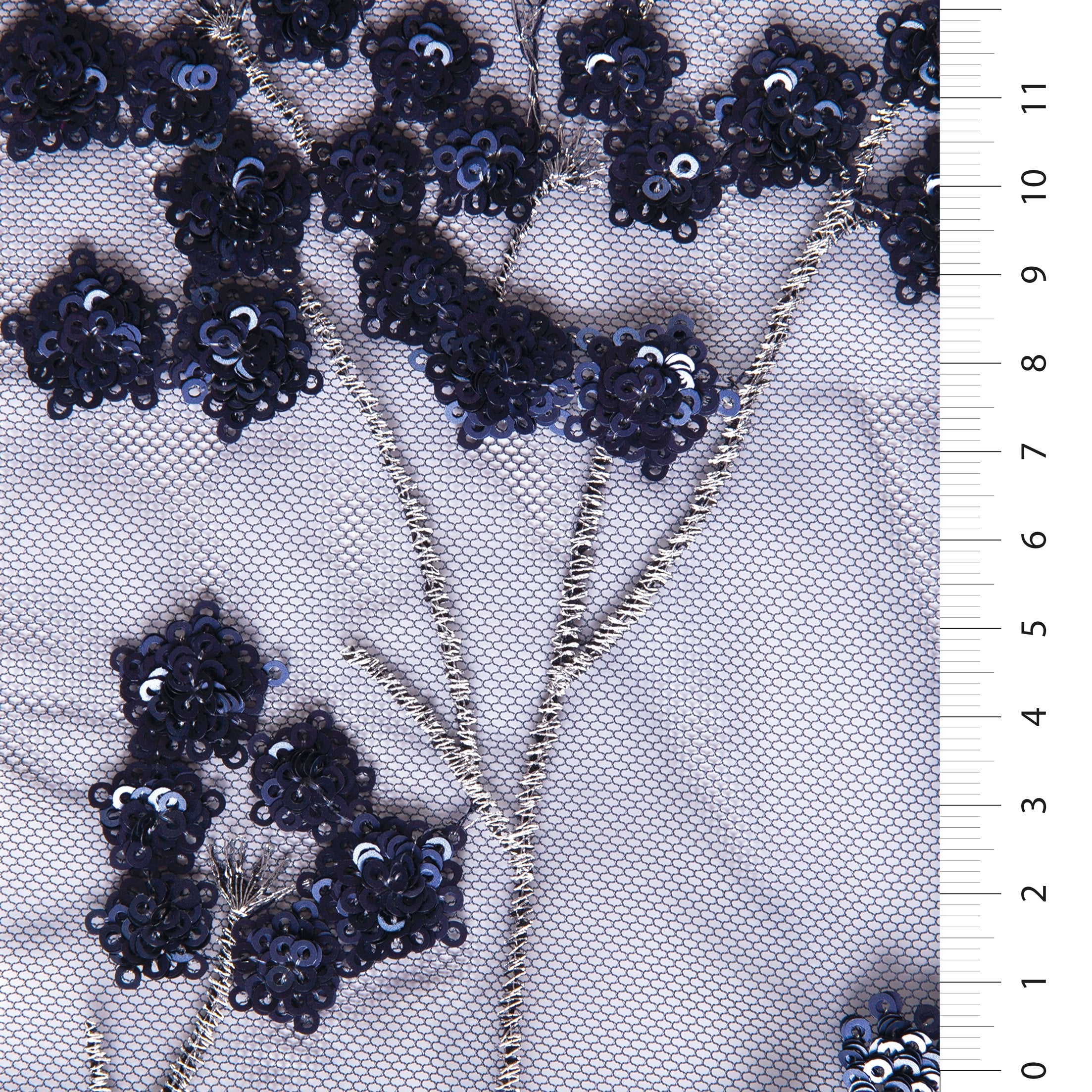 Lacivert Çiçek Süslemeli Pul Nakışlı Dantel Kumaş | Burç Kumaş