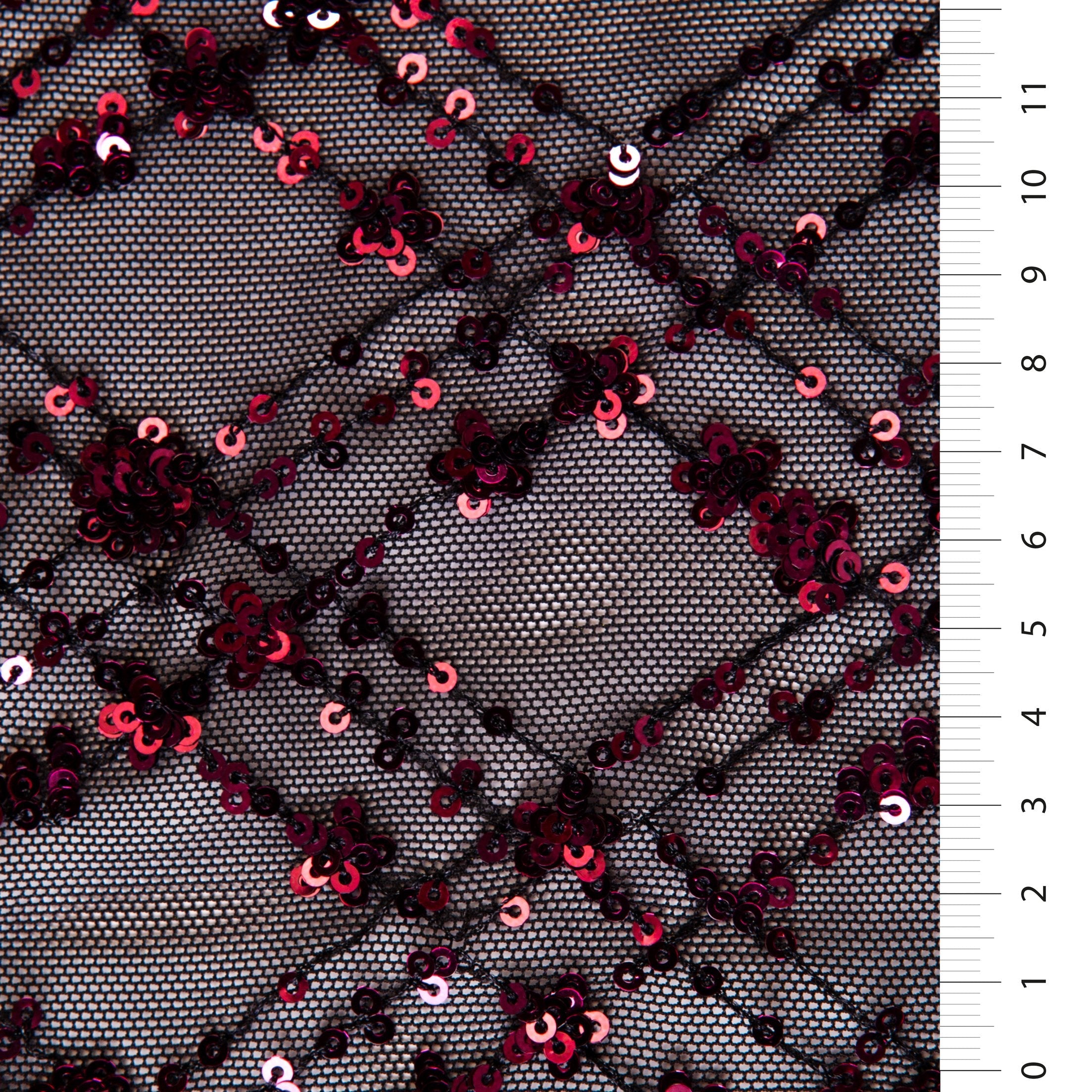 Argyle Tasarımlı Küme Payet Nakışlı Örgü Tül Kumaş