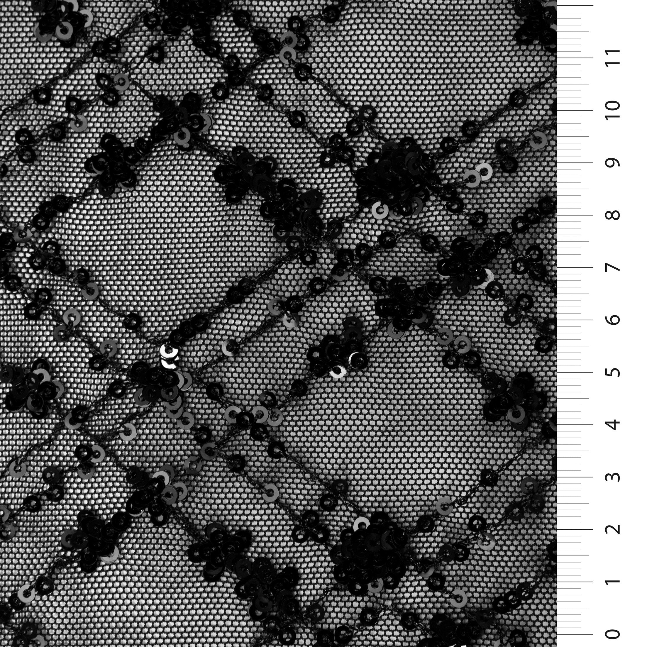 Argyle Tasarımlı Küme Payet Nakışlı Örgü Tül Kumaş
