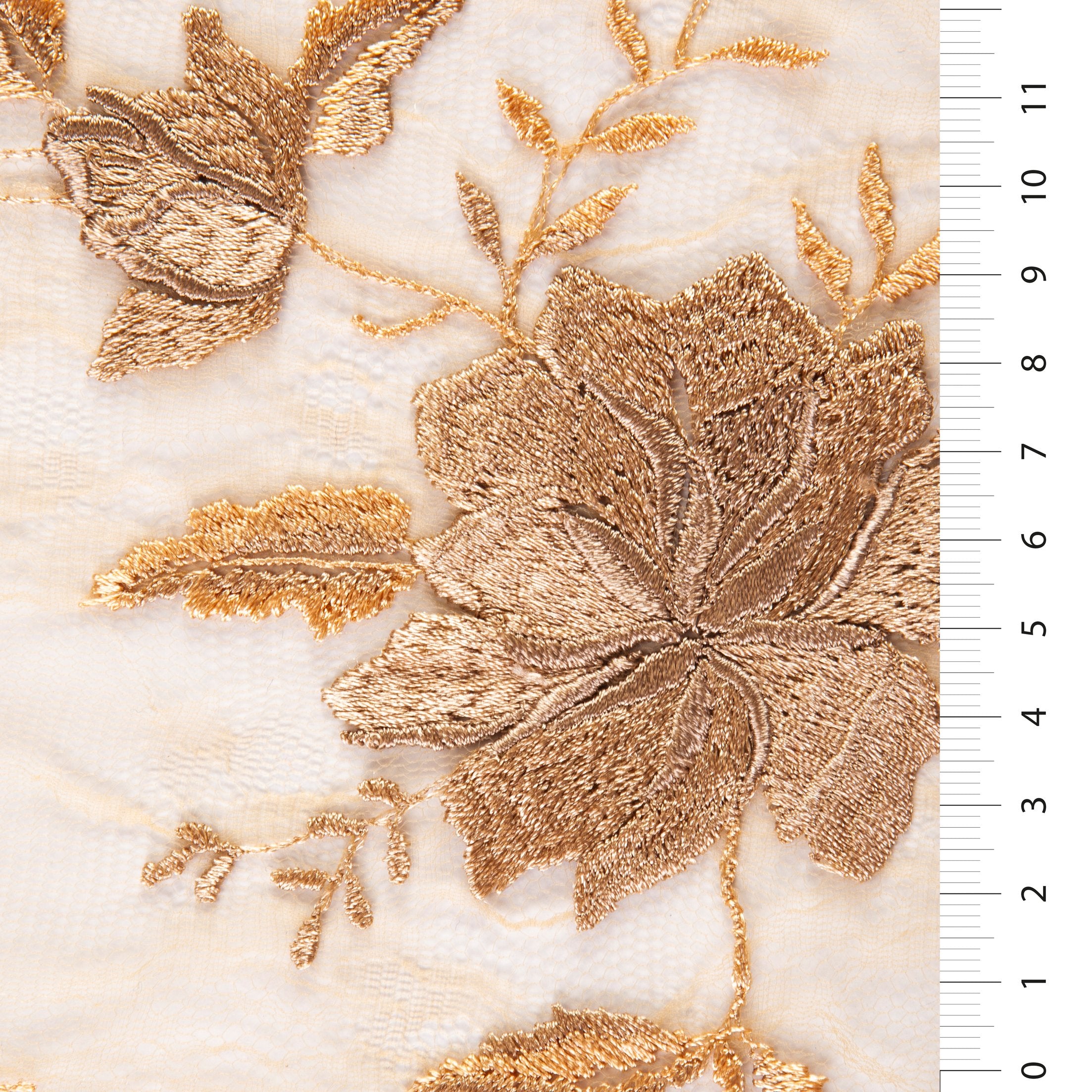 Mallorca Tarzı Altın Çiçek Nakışlı Dantel Kumaş | Burç Kumaş