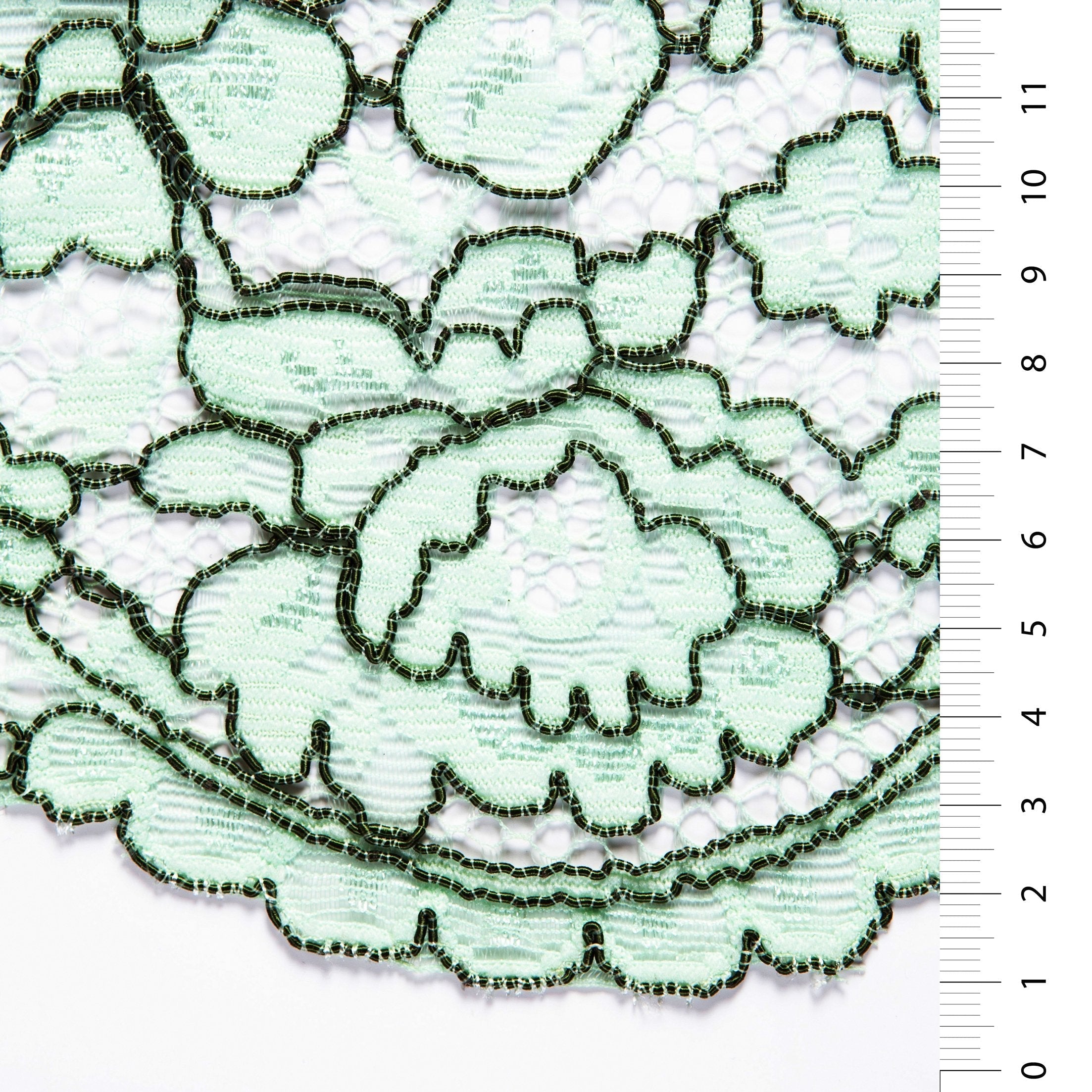 Avignon Stili Kordlu Dantel İplik Nakışlı Kumaş