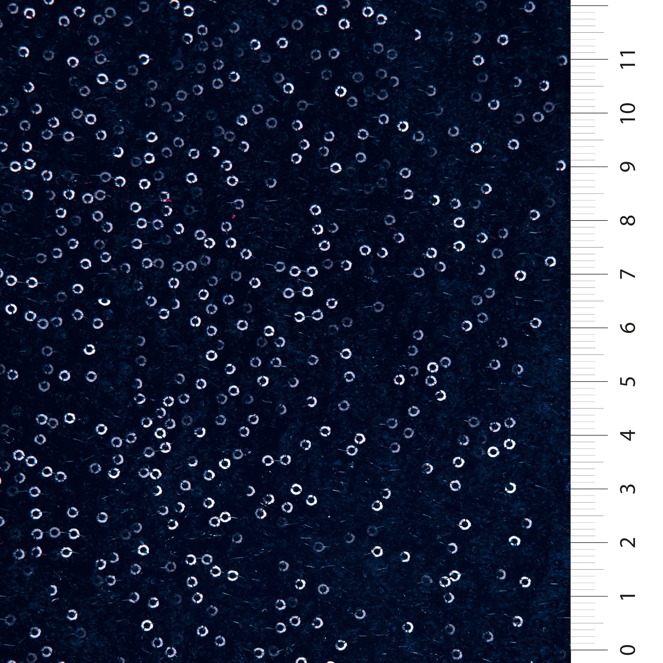 Tek Renk Kadife Tasarım Pul Nakışlı Örme Kumaş