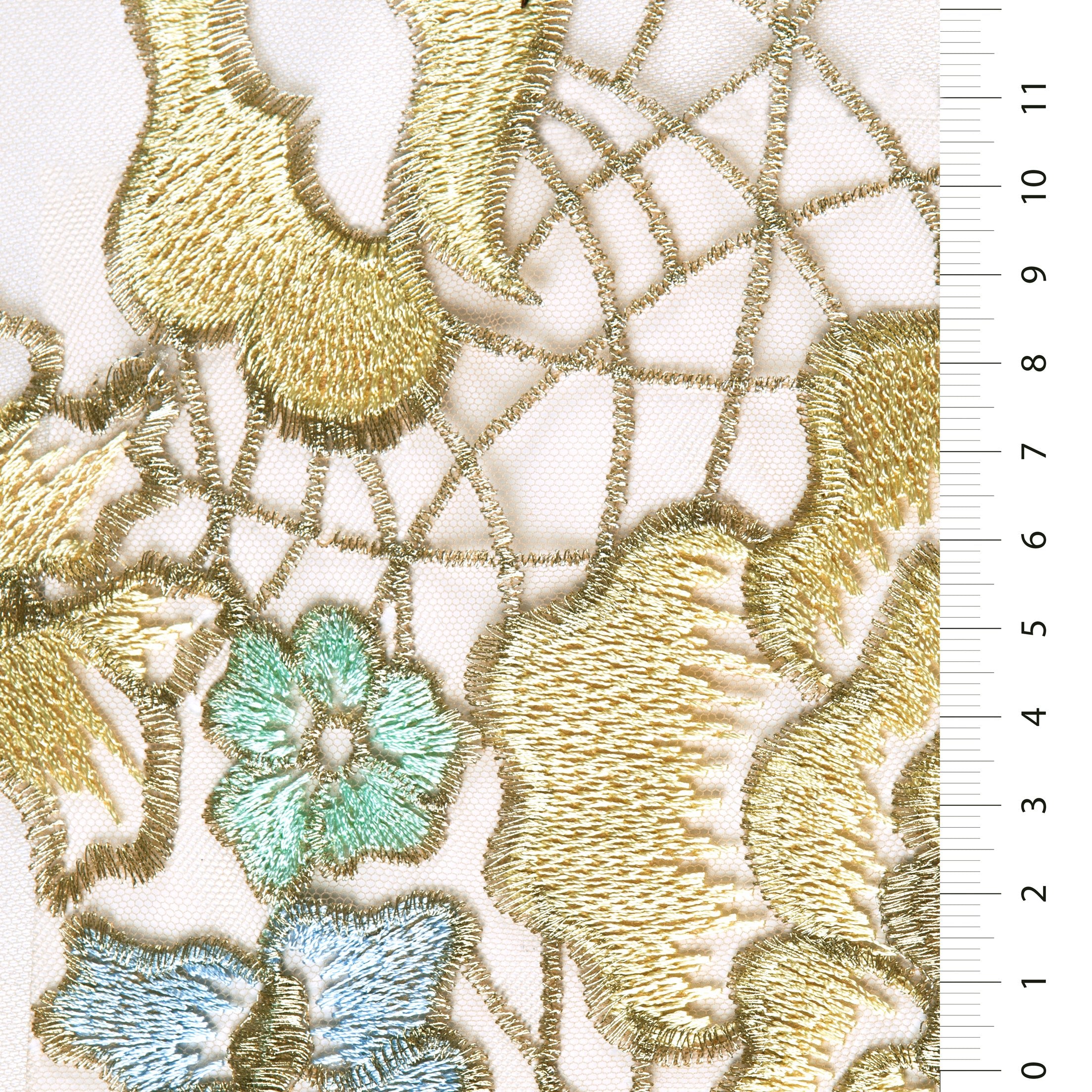 Sicilya Stili Yaprak Tasarımlı İplik Nakışlı Kumaş