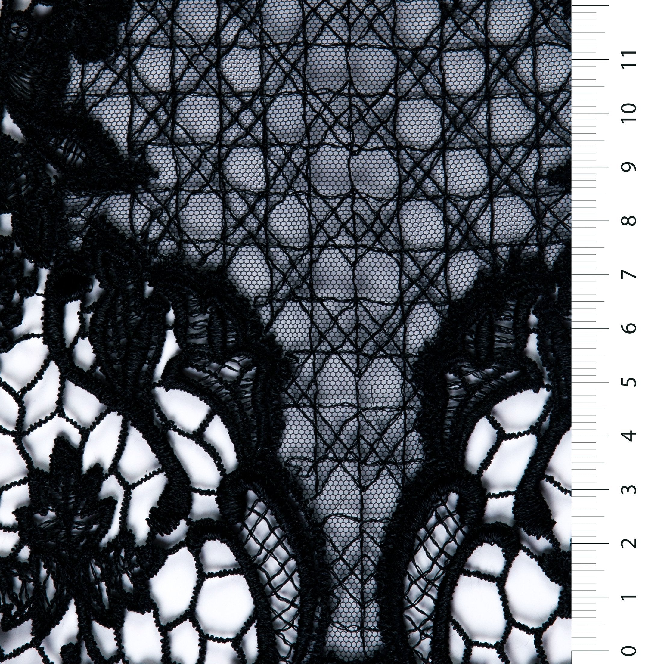 Siyah El Yapımı Çiçek Desenli Pullu Nakışlı Kumaş | Burç Kumaş