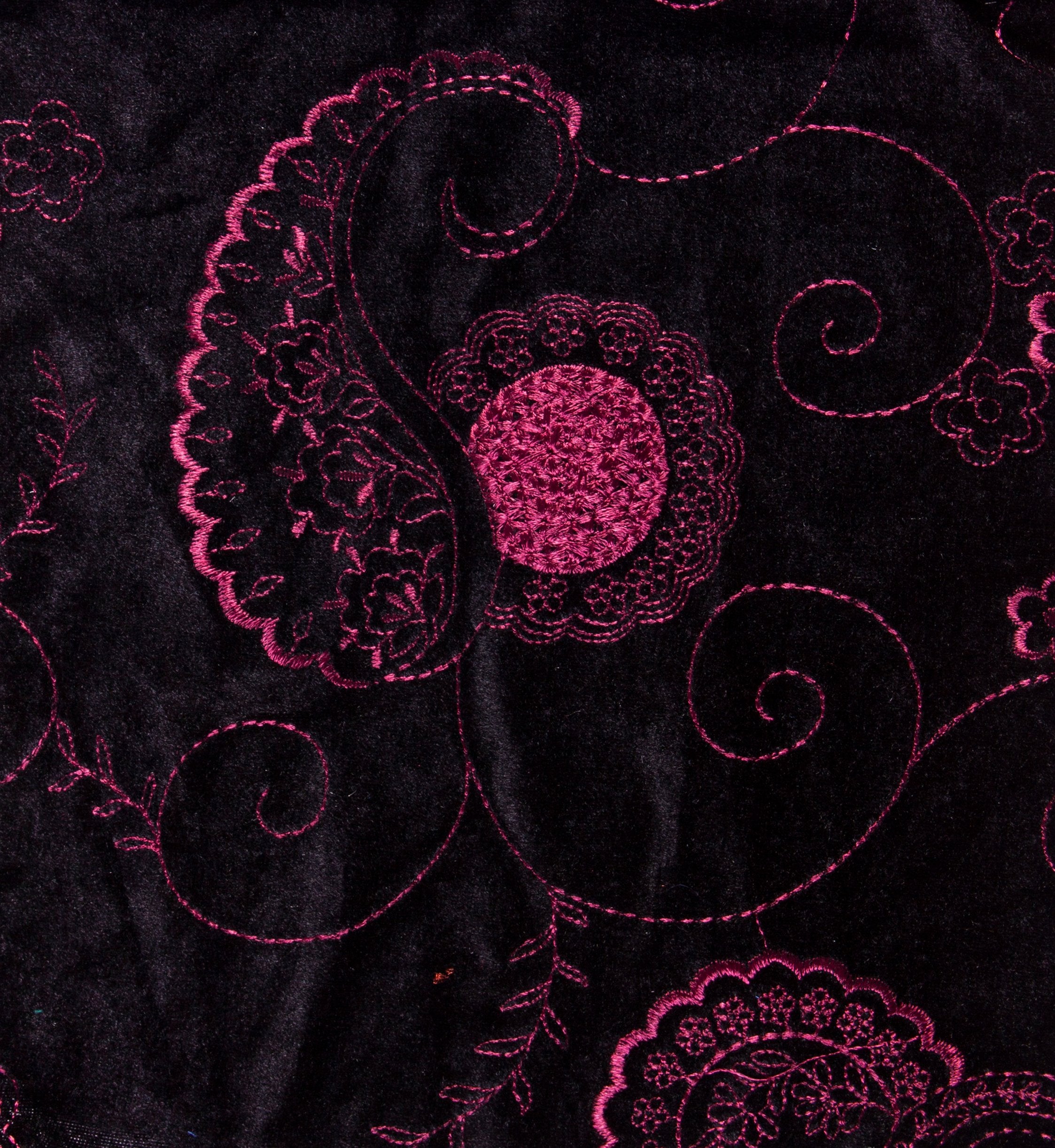 Renkli İplik Nakışlı Siyah Kadife Kumaş | Burç Kumaş