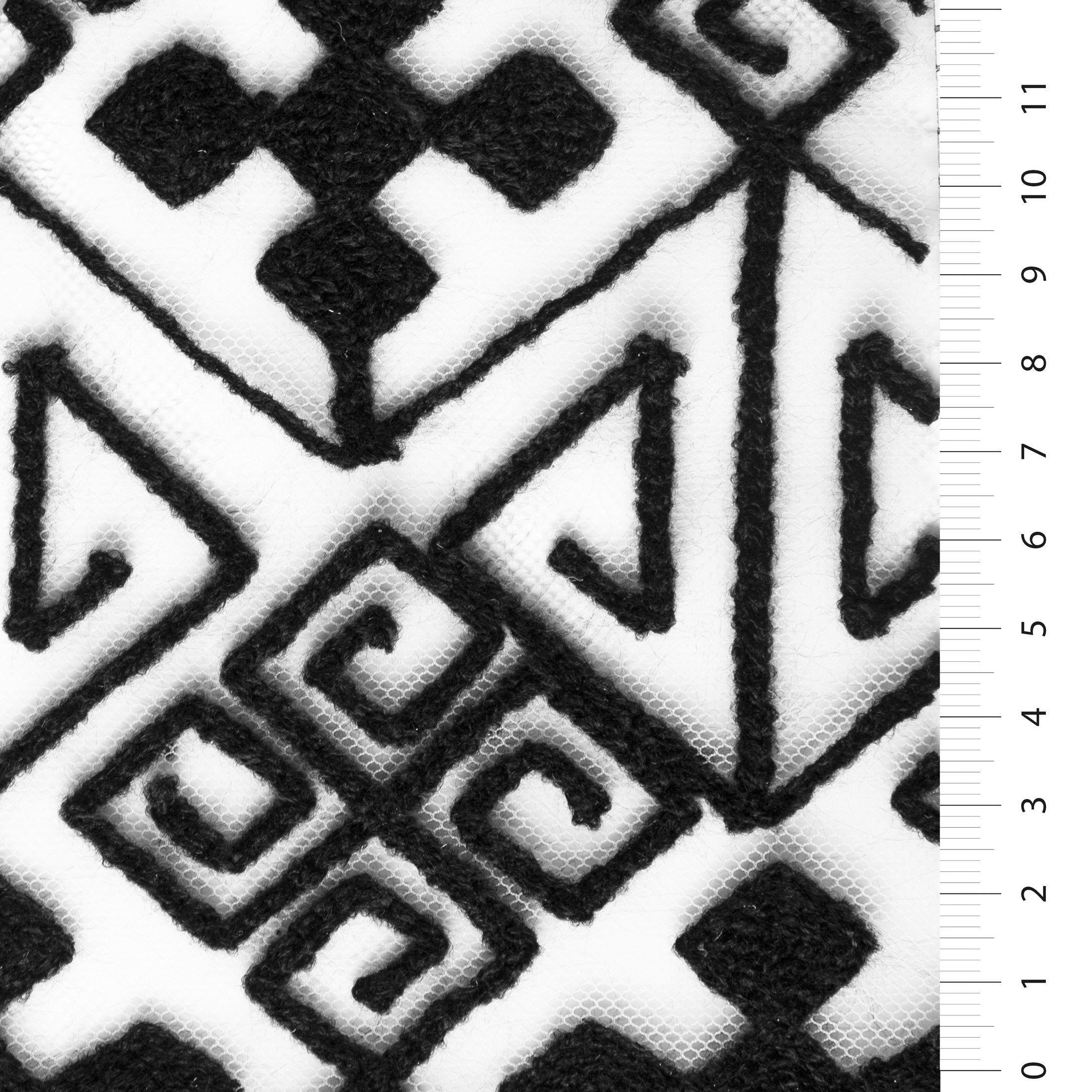 Ten-Siyah Aztek Tasarımlı Kordlu Nakışlı Örgü Tül Kumaş | Burç Kumaş