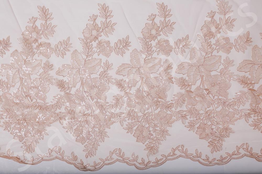 Şeffaf Pullu Çiçek Süslemeli Kumaş