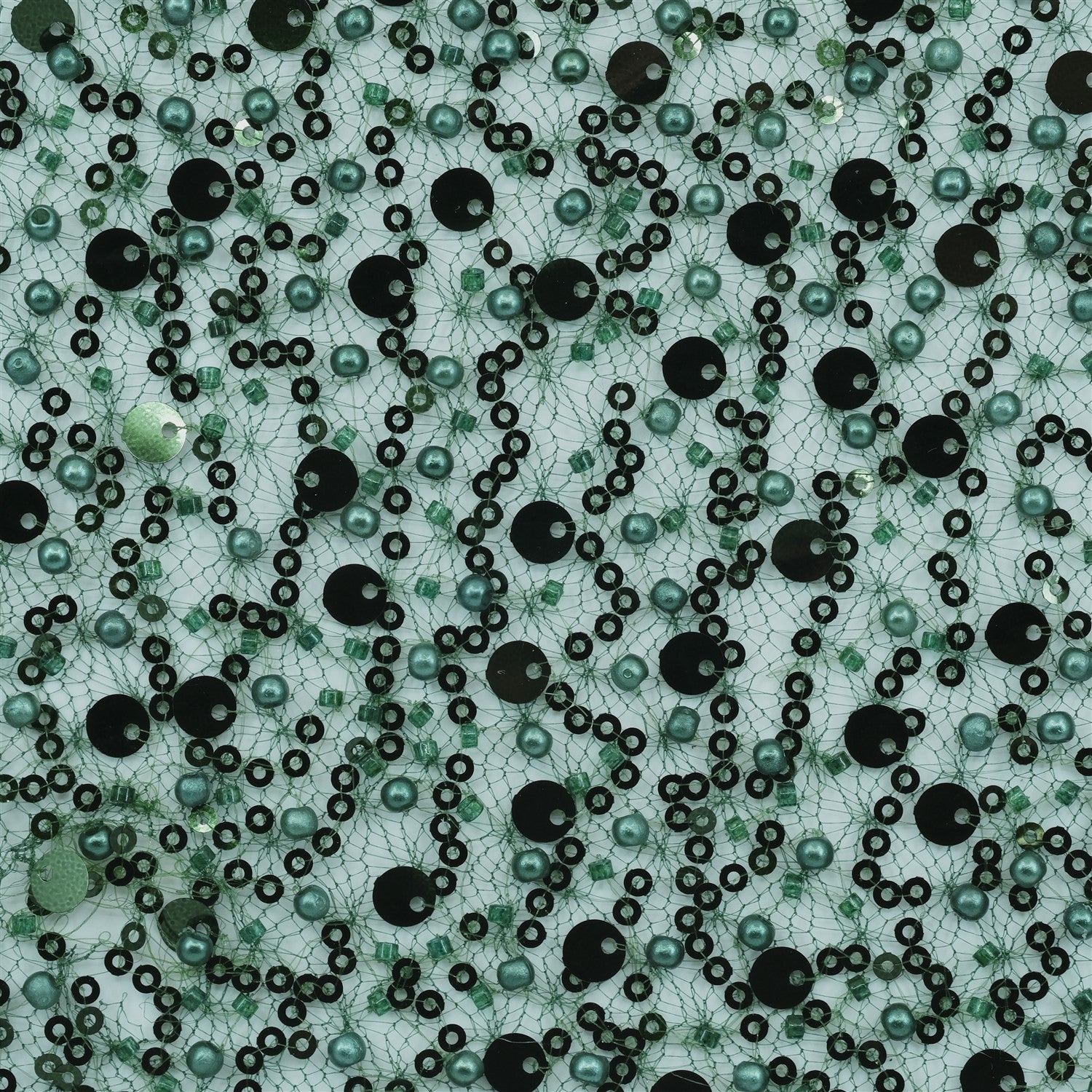 PAYETLİ İNCİ VE KESME BONCUKLU ÖRÜMCEK FİLE TÜL KUMAŞ