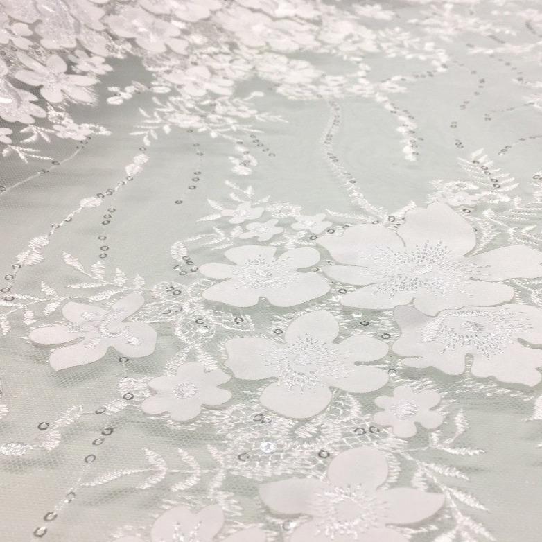 Fildişi Örgü Tabanda 3D Çiçek Tasarım Nakışlı Kumaş | Burç Kumaş