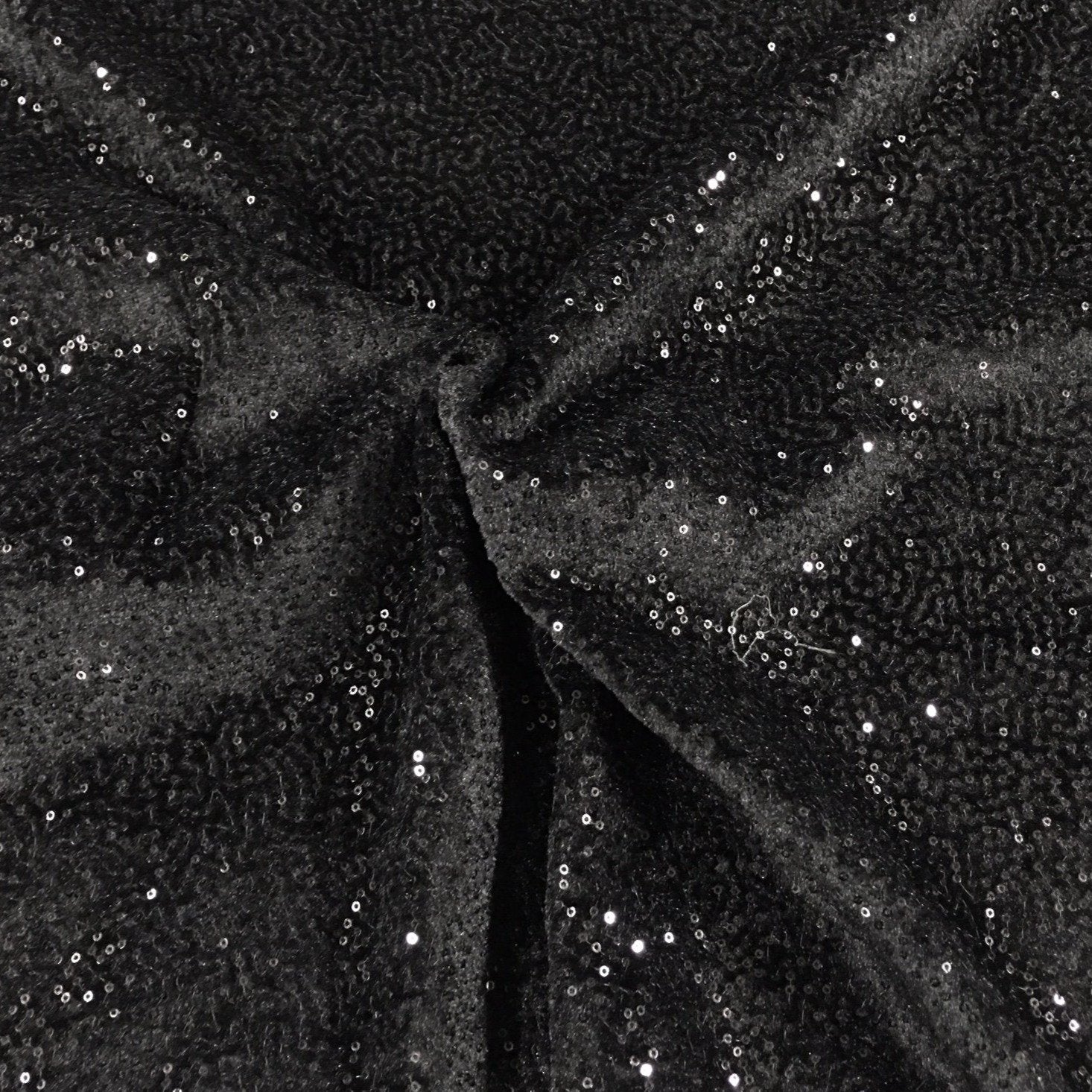 Tek Renk Kadife Tasarım Pul Nakışlı Örme Kumaş