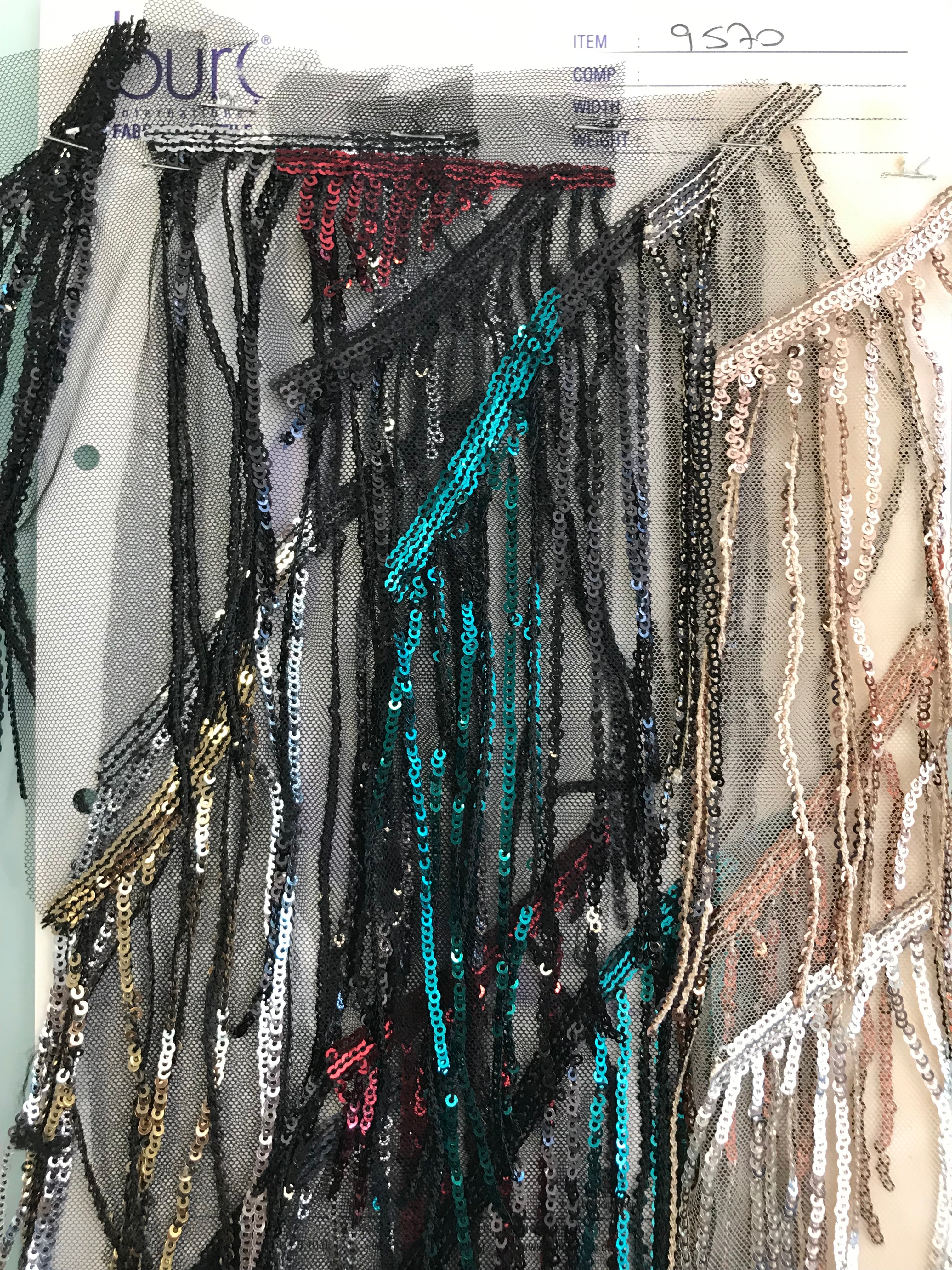 3D Saçak Süslemeli Pul Nakışlı Tül Kumaş