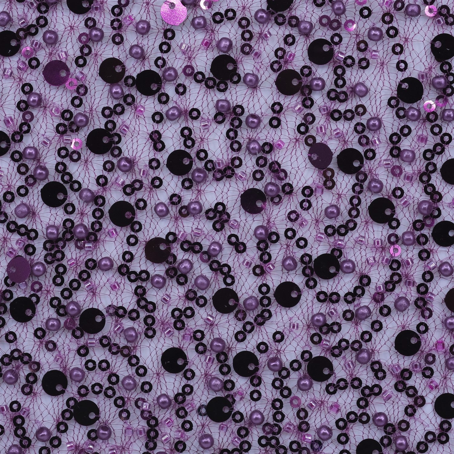 PAYETLİ İNCİ VE KESME BONCUKLU ÖRÜMCEK FİLE TÜL KUMAŞ