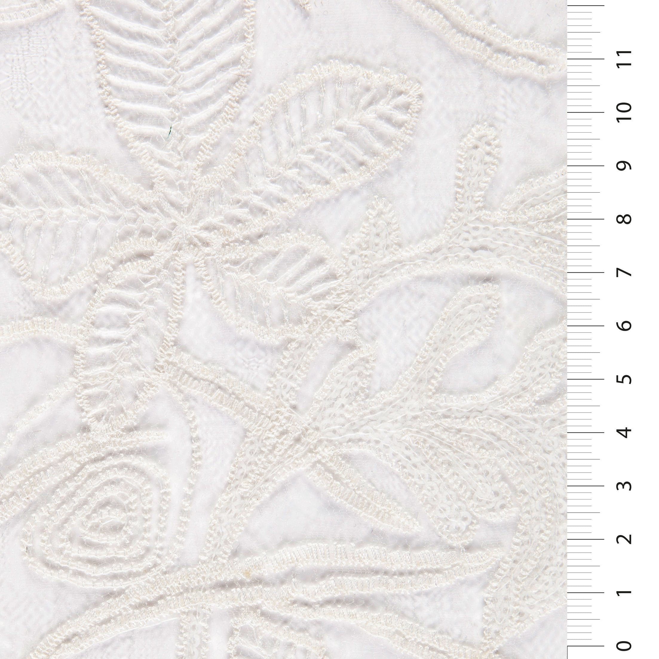 Cenevre Tarzı Beyaz Çiçek İşlemeli Dantel Kumaş | Burç Kumaş