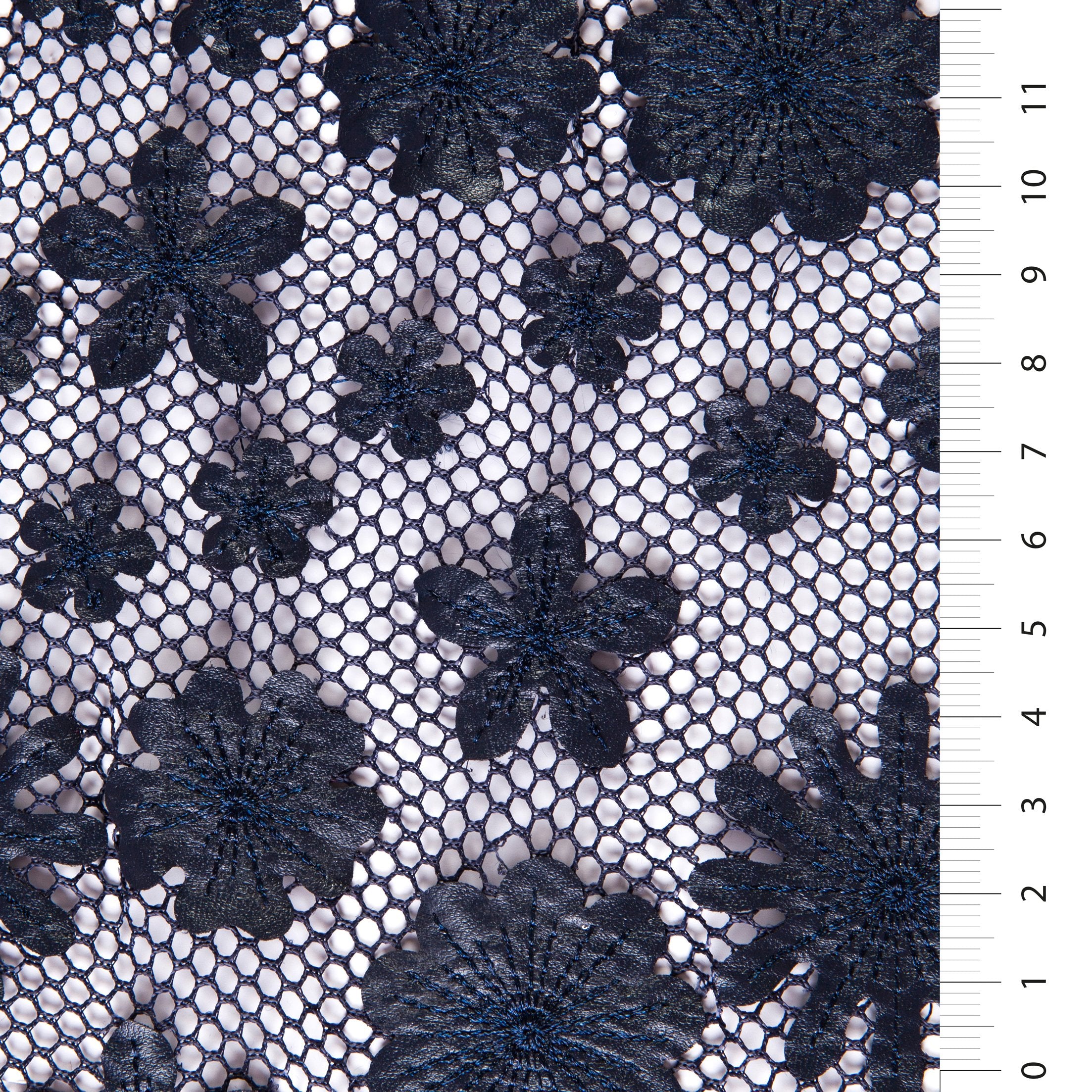 Lacivert 3D Lazer Kesim Çiçekli Suni Deri Nakışlı Kumaş | Burç Kumaş