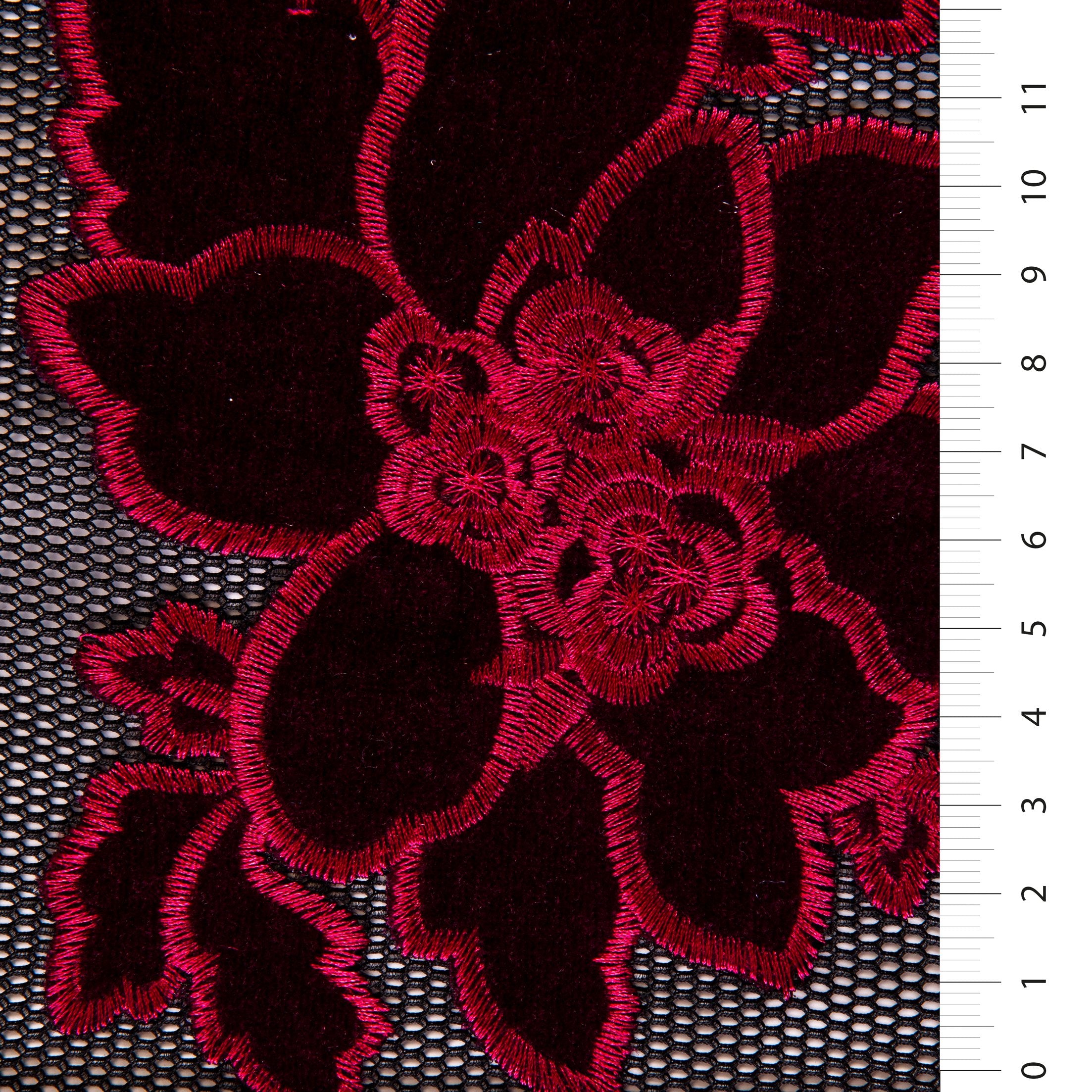 File Tül Üzerine Bordo Kadife Çiçek İşlemeli Kumaş | Burç Kumaş