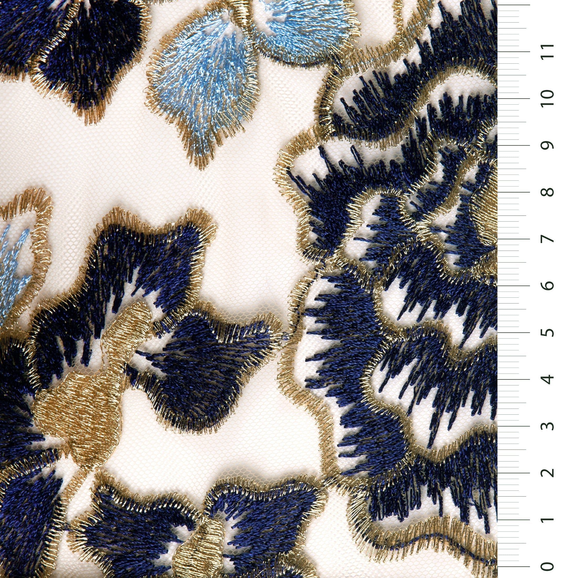 Sicilya Stili Mavi Yaprak Tasarımlı İplik Nakışlı Kumaş | Burç Kumaş
